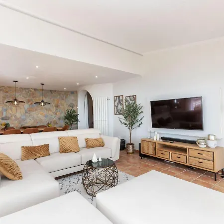 Panorama-2 By Interhome